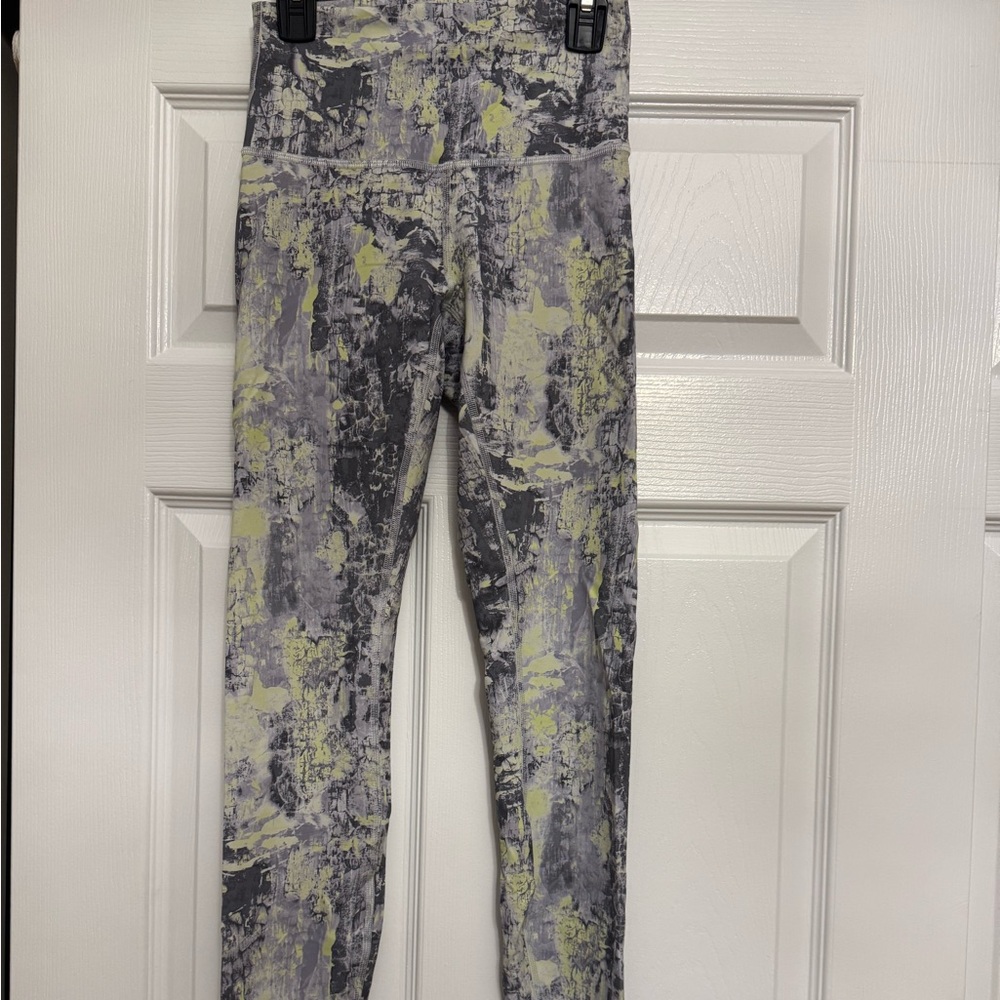 Lululemon leggings size 4